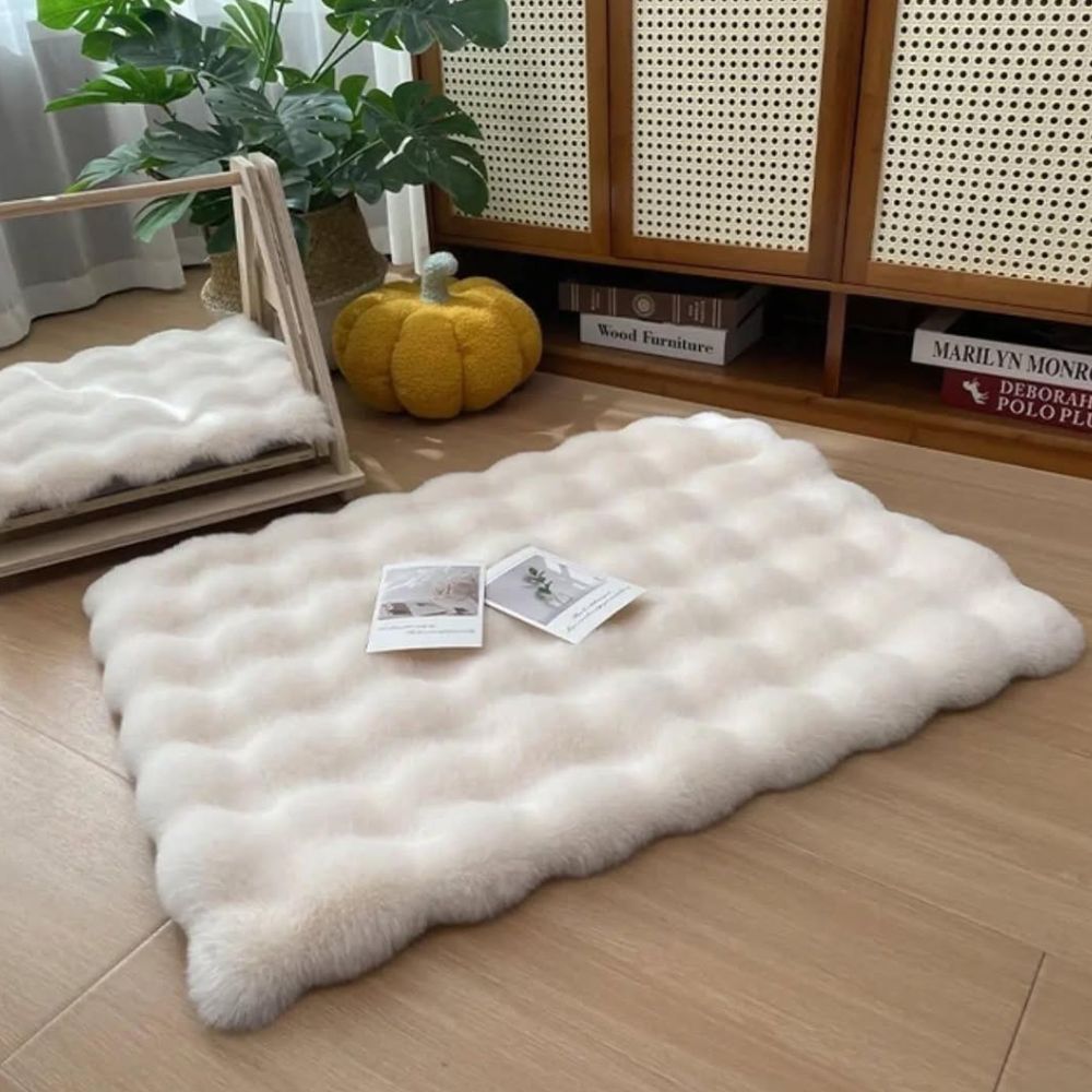 Catvera Faux Fur Pet Mat