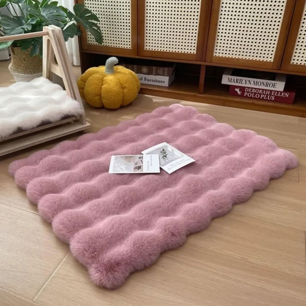 Catvera Faux Fur Pet Mat