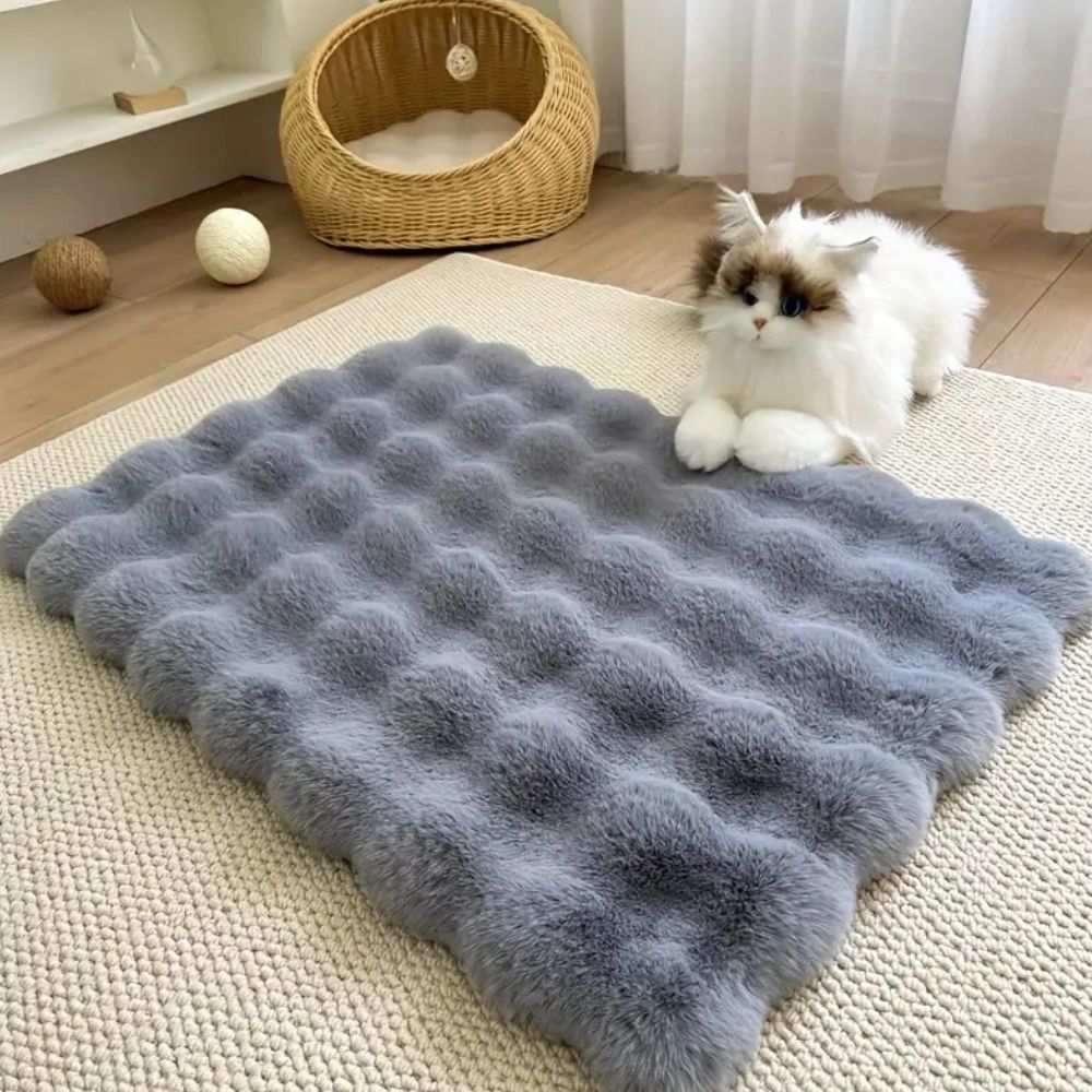 Catvera Faux Fur Pet Mat