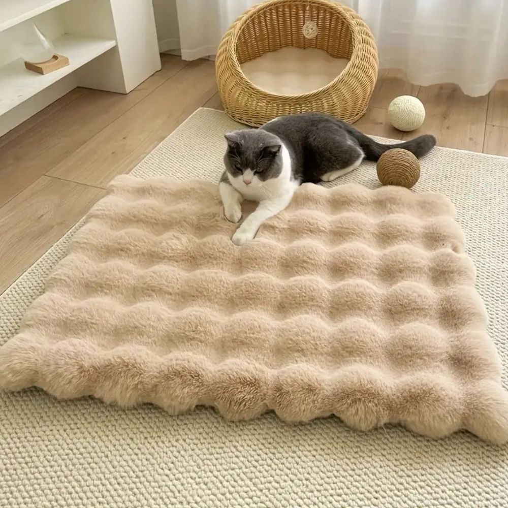 Catvera Faux Fur Pet Mat