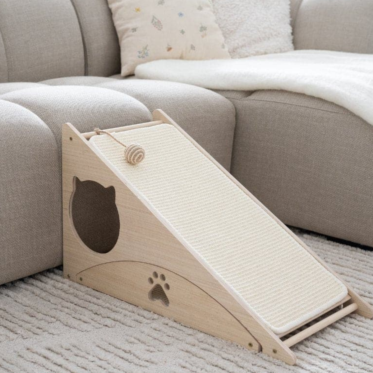Catvera 3-in-1 Cat Scratch Ramp