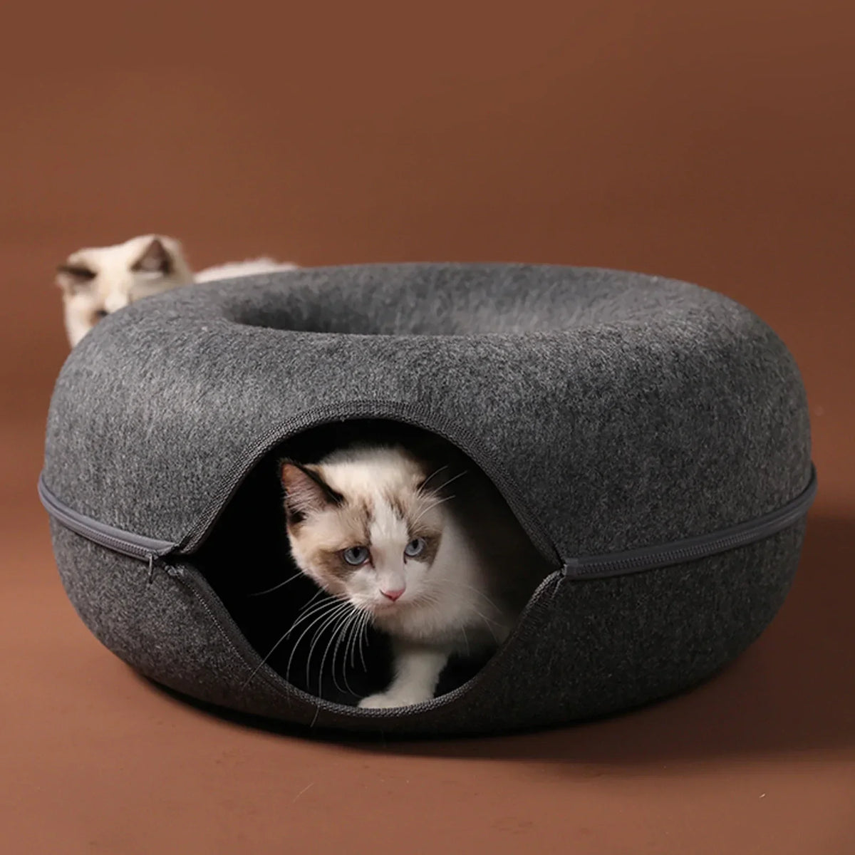 Catvera Felt Round Cat Cave