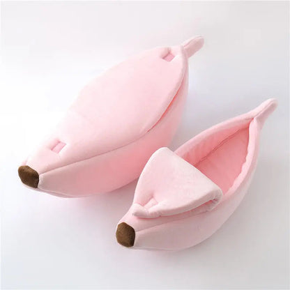 Catvera Banana Shaped Cat Bed - Image 7|||PROMPT|||Original clean product image