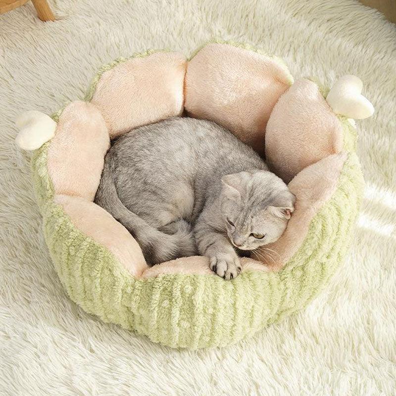 Catvera Cactus Fluffy Warm Cat Bed - Image 1|||PROMPT|||Original clean product image