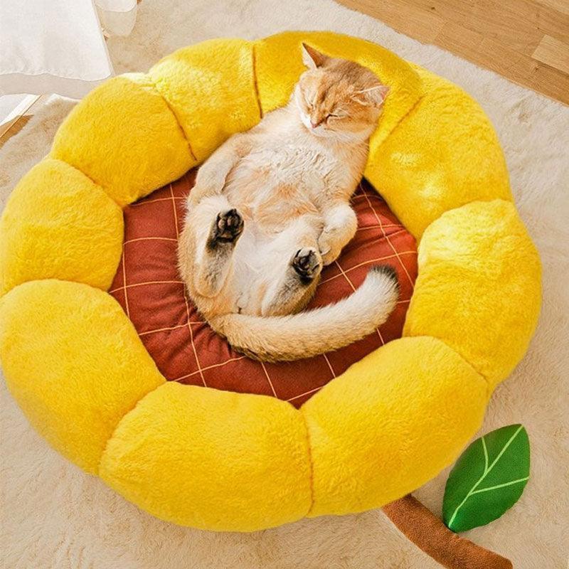 Catvera Cactus Fluffy Warm Cat Bed - Image 6|||PROMPT|||Original clean product image