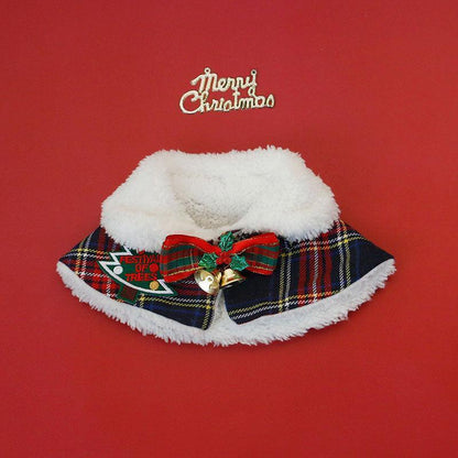 Catvera Christmas Holiday Cat Cape - Image 10|||PROMPT|||Original clean product image