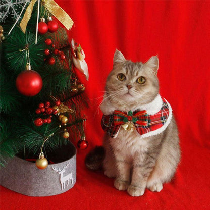Catvera Christmas Holiday Cat Cape - Image 17|||PROMPT|||Original clean product image