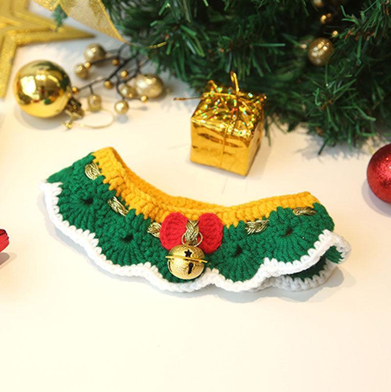 Catvera Christmas Holiday Cat Collar - Image 1|||PROMPT|||Original clean product image