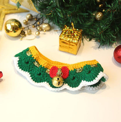 Catvera Christmas Holiday Cat Collar - Image 1|||PROMPT|||Original clean product image