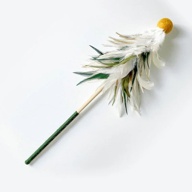 Catvera Christmas Holiday Feather Teaser Wand - Image 1|||PROMPT|||Original clean product image