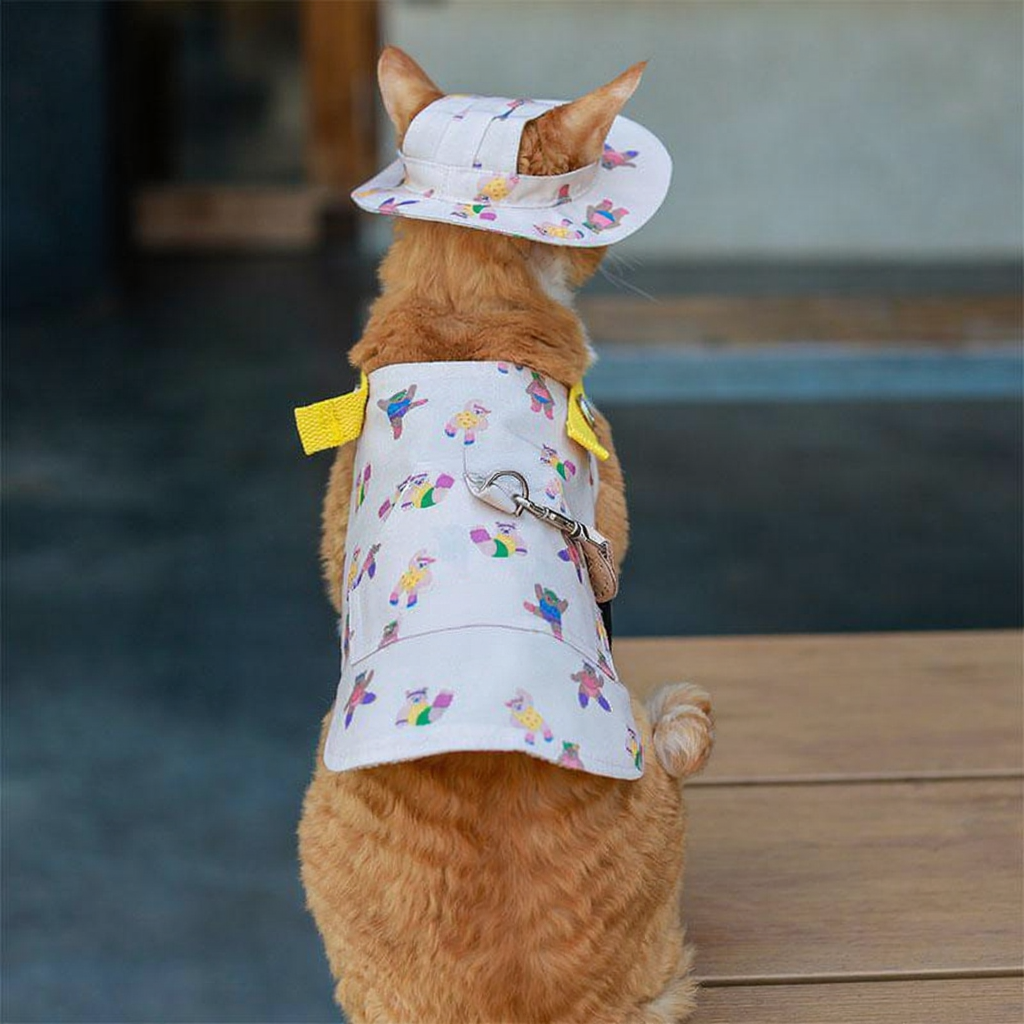 Catvera Cowboy Cat Harness Hat Set - Image 20|||PROMPT|||Cleaned image. Original analysis: Found 2 brand names/logos printed directly on the product: 'SUPER' text on the vest/jacket and 'LITTLE PRINCESS' label on the pink patch on the vest