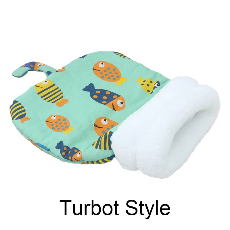 Catvera Cozy Tunnel Sleeping Bag - Image 10|||PROMPT|||Original clean product image