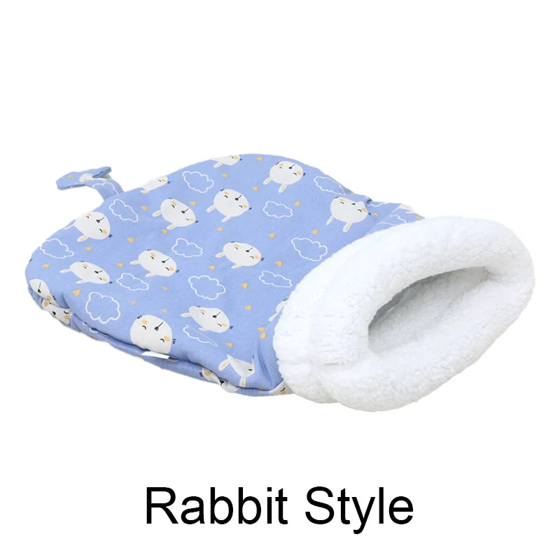 Catvera Cozy Tunnel Sleeping Bag - Image 7|||PROMPT|||Original clean product image