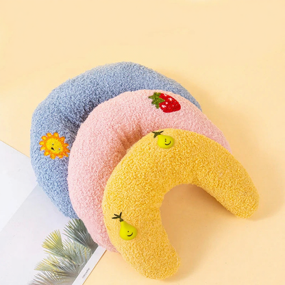 Catvera Crescent Cat Comfort Pillow - Image 3|||PROMPT|||Cleaned image. Original analysis: Found brand name/tag visible on the product packaging/label in the lower left corner of the image