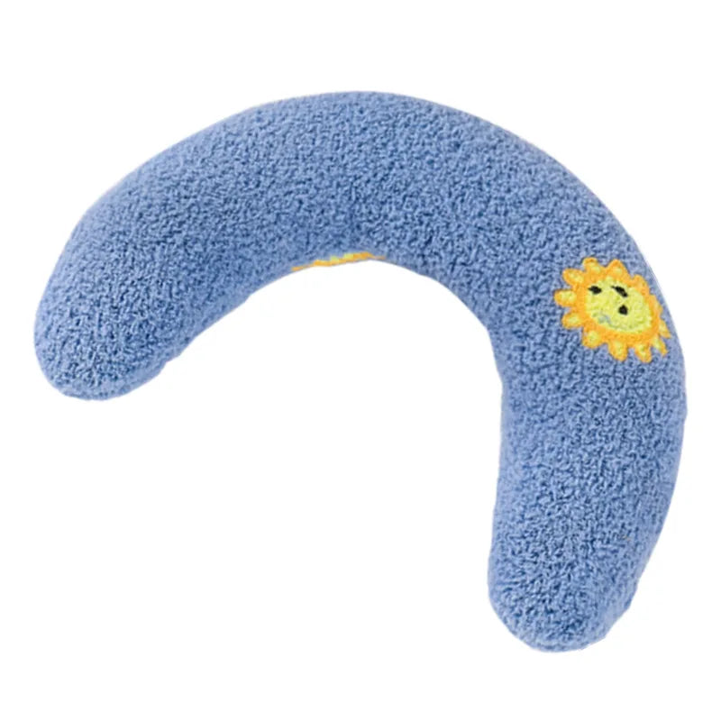 Catvera Crescent Cat Comfort Pillow - Image 7|||PROMPT|||Original clean product image