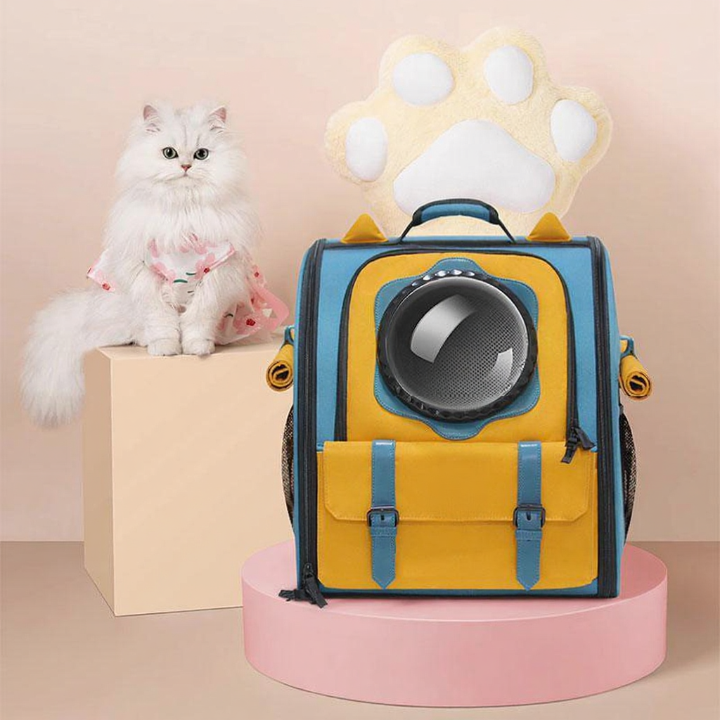 Catvera Foldable Bubble Cat Carrier - Image 9|||PROMPT|||Cleaned image. Original analysis: Found 1 brand name printed on the pet carrier backpack