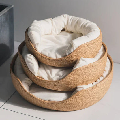 Catvera Hand-Woven Pet Nest Bed - Image 3|||PROMPT|||Original clean product image