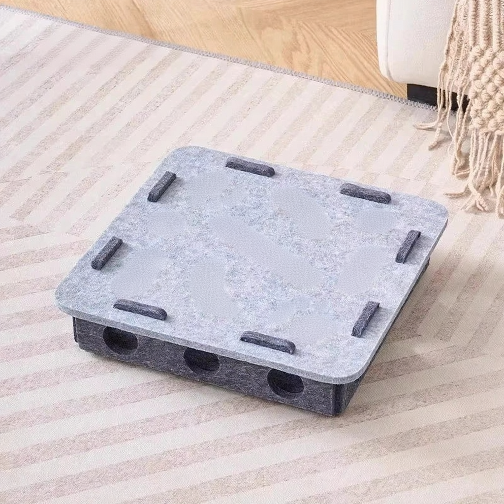 Catvera Interactive Felt Puzzle Box - Image 7|||PROMPT|||Cleaned image. Original analysis: Found 1 text overlay watermark 'Gray Square' in pink label at top left corner