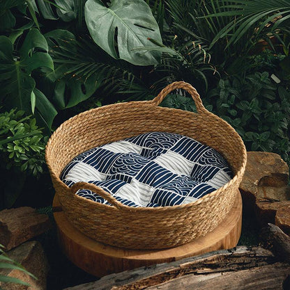 Catvera Natural Wicker Cat Bed - Image 4|||PROMPT|||Original clean product image