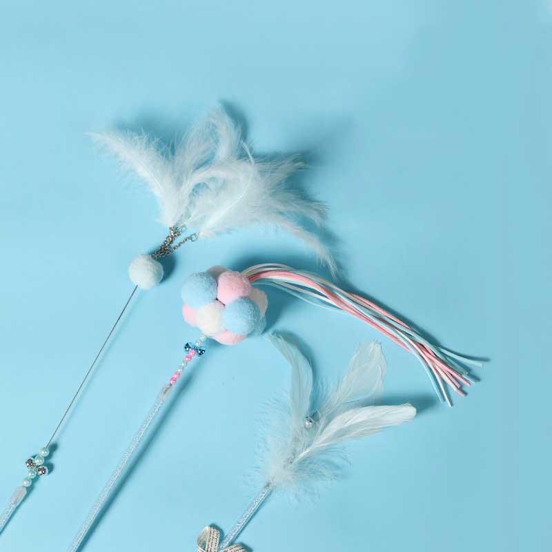 Catvera Plush Feather Teaser Wand Toy - Image 3|||PROMPT|||Original clean product image