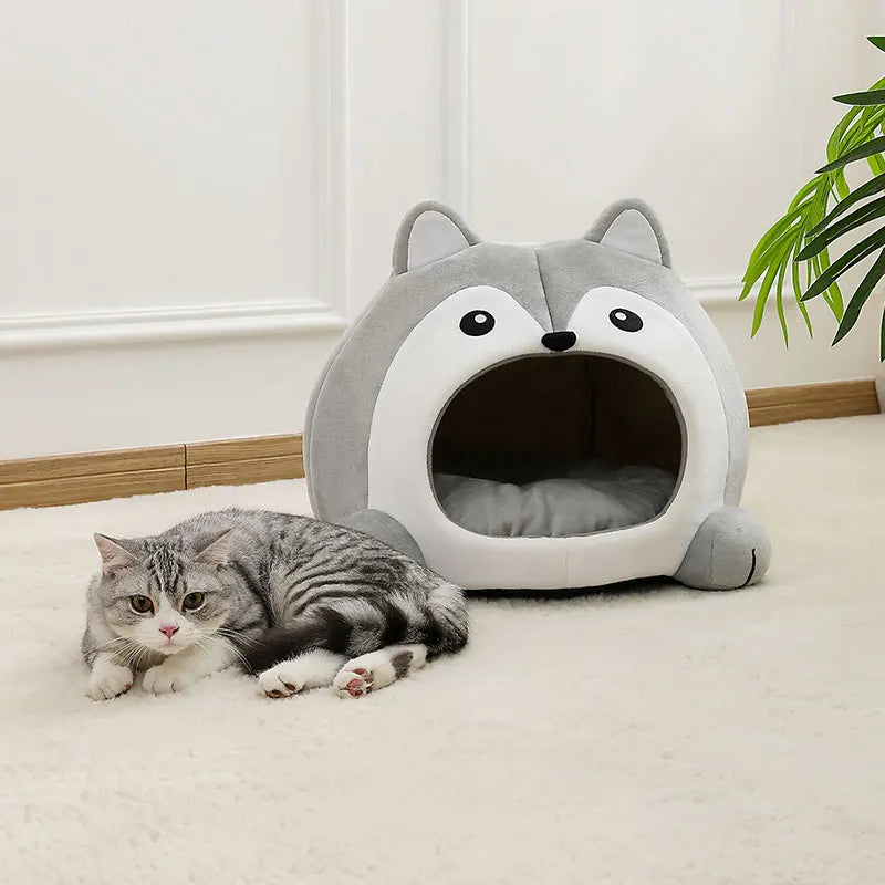 Catvera Raccoon Cave Pet Bed - Image 2|||PROMPT|||Original clean product image