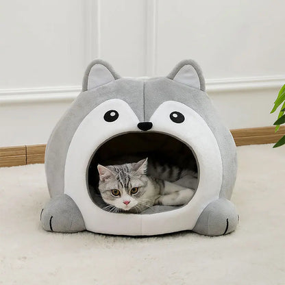 Catvera Raccoon Cave Pet Bed - Image 5|||PROMPT|||Original clean product image