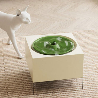 Catvera Record Player Cat Water Fountain - Image 10|||PROMPT|||Original clean product image