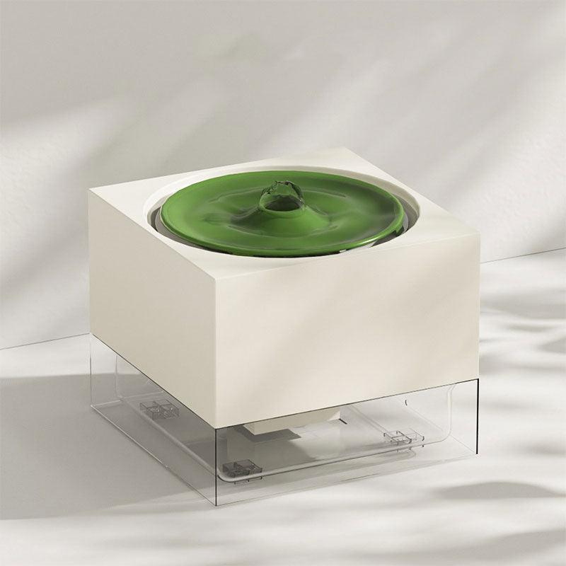 Catvera Record Player Cat Water Fountain - Image 2|||PROMPT|||Original clean product image