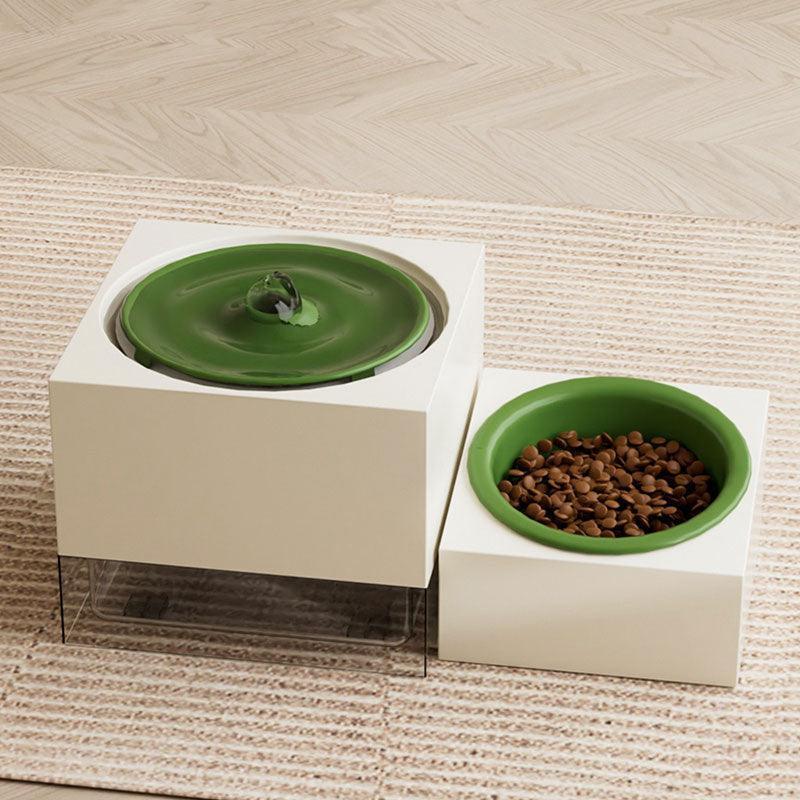 Catvera Record Player Cat Water Fountain - Image 9|||PROMPT|||Original clean product image