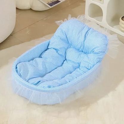 Catvera Ruffle Princess Pet Bed - Image 8|||PROMPT|||Cleaned image. Original analysis: found 1 watermark - 'KEMORELA' brand name with registered trademark symbol in the top left corner