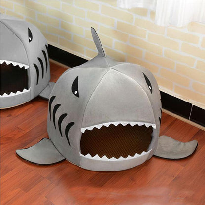 Catvera Shark Cave Cat Bed - Image 10|||PROMPT|||Original clean product image