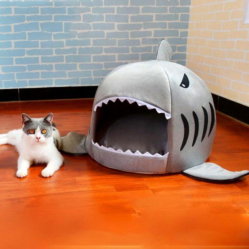 Catvera Shark Cave Cat Bed - Image 9|||PROMPT|||Original clean product image