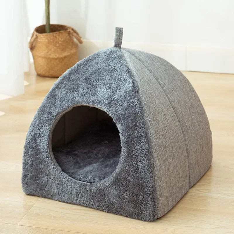 Catvera Triangle Enclosed Cat Nest - Image 4|||PROMPT|||Original clean product image