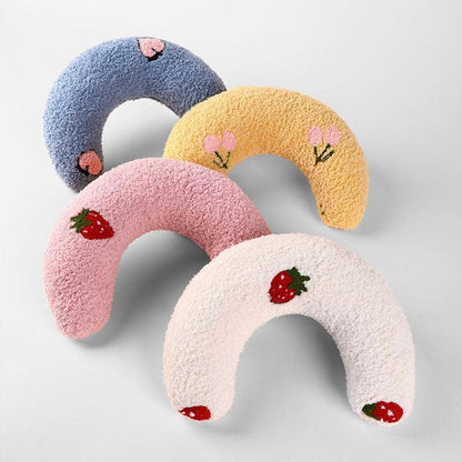 Catvera U-Shaped Cotton Comfort Pillow - Image 7|||PROMPT|||Original clean product image
