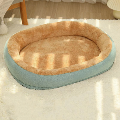 Catvera Waterproof Lambskin Cat Bed - Image 1|||PROMPT|||Cleaned image. Original analysis: found 1 brand name tag stitched on the pet bed