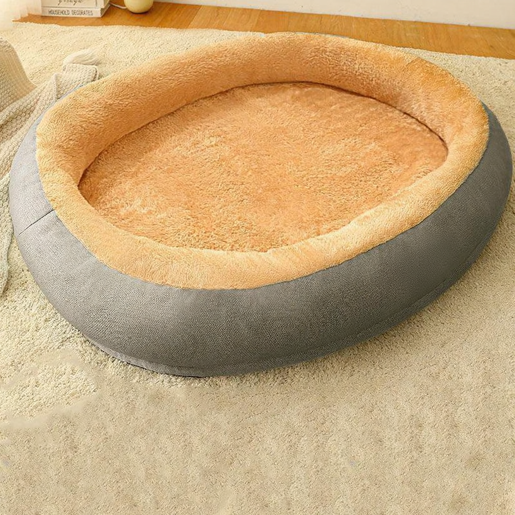 Catvera Waterproof Lambskin Cat Bed - Image 10|||PROMPT|||Cleaned image. Original analysis: Found 1 brand name label on the product - a brown/tan rectangular brand label stitched on the right side of the pet bed