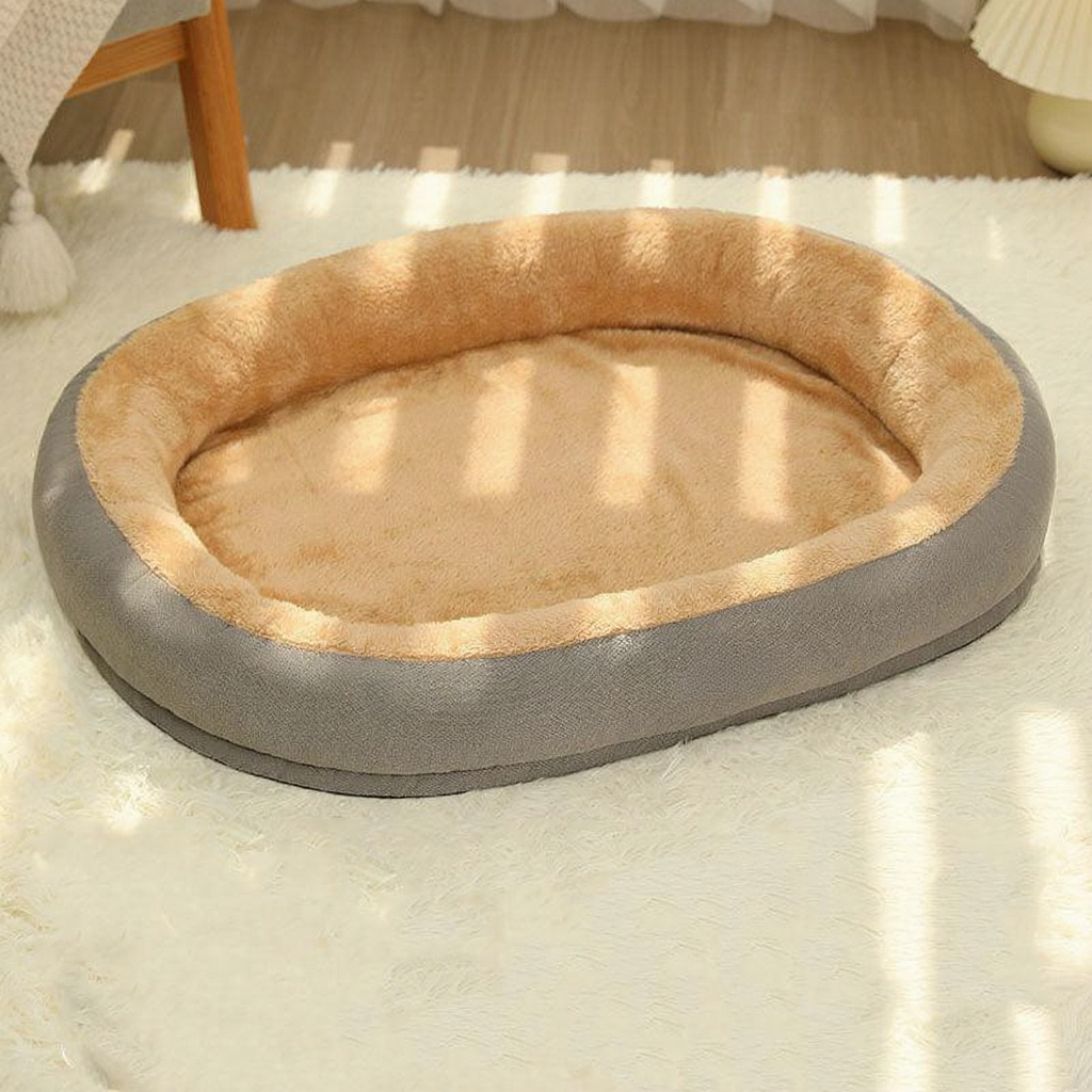 Catvera Waterproof Lambskin Cat Bed - Image 2|||PROMPT|||Cleaned image. Original analysis: Found 1 brand name label on the product - a brown/tan colored brand label patch visible on the right side of the pet bed