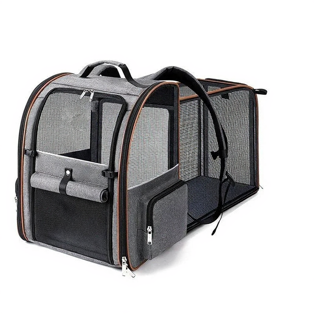 Expandable Airline Travel Pet Carrier Backpack - Image 3|||PROMPT|||Cleaned image. Original analysis: found Chinese characters in a blue badge overlay at top right indicating weight capacity