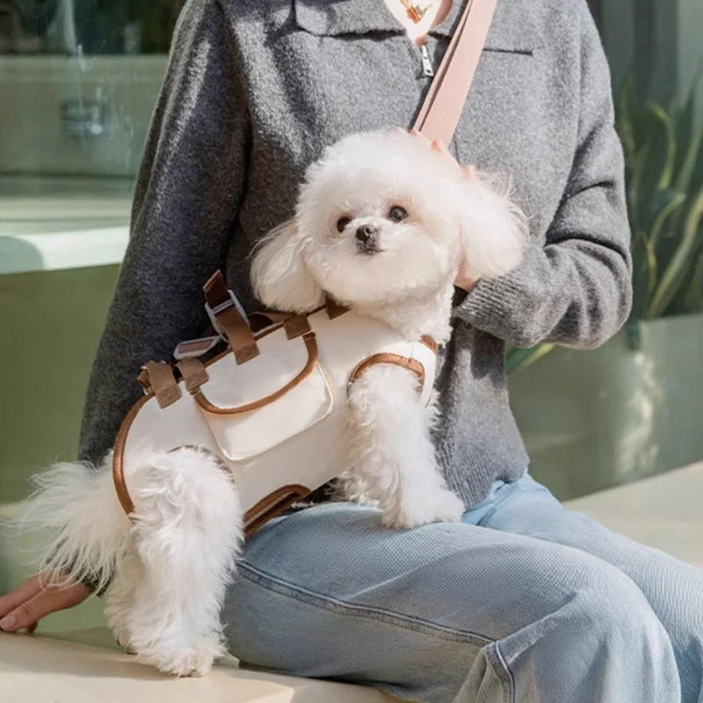 Horizontal Dog Carrier Crossbody Backpack - Image 5|||PROMPT|||Cleaned image. Original analysis: Found 1 brand name printed on the pet harness/carrier